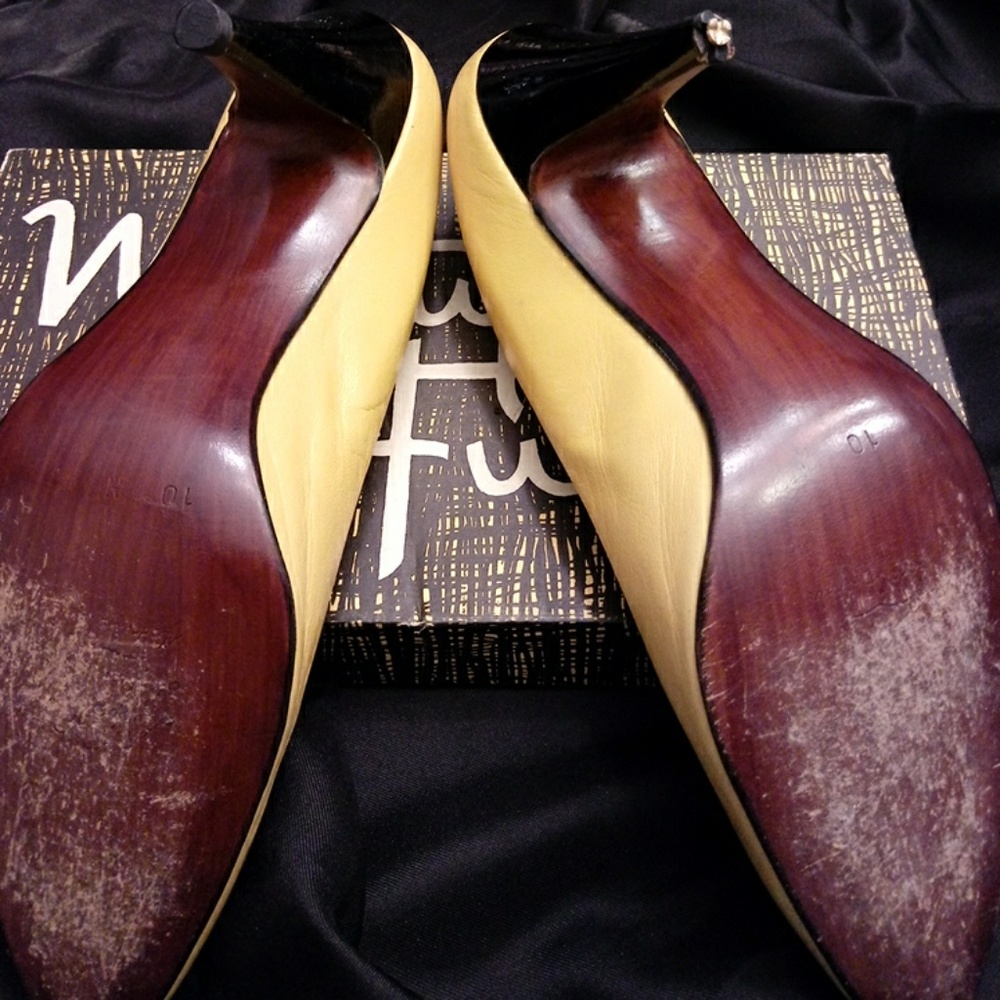 Shoes - Picture 5 of 7